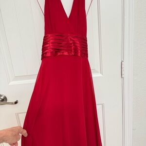 Elegant Red Halter Evening Dress